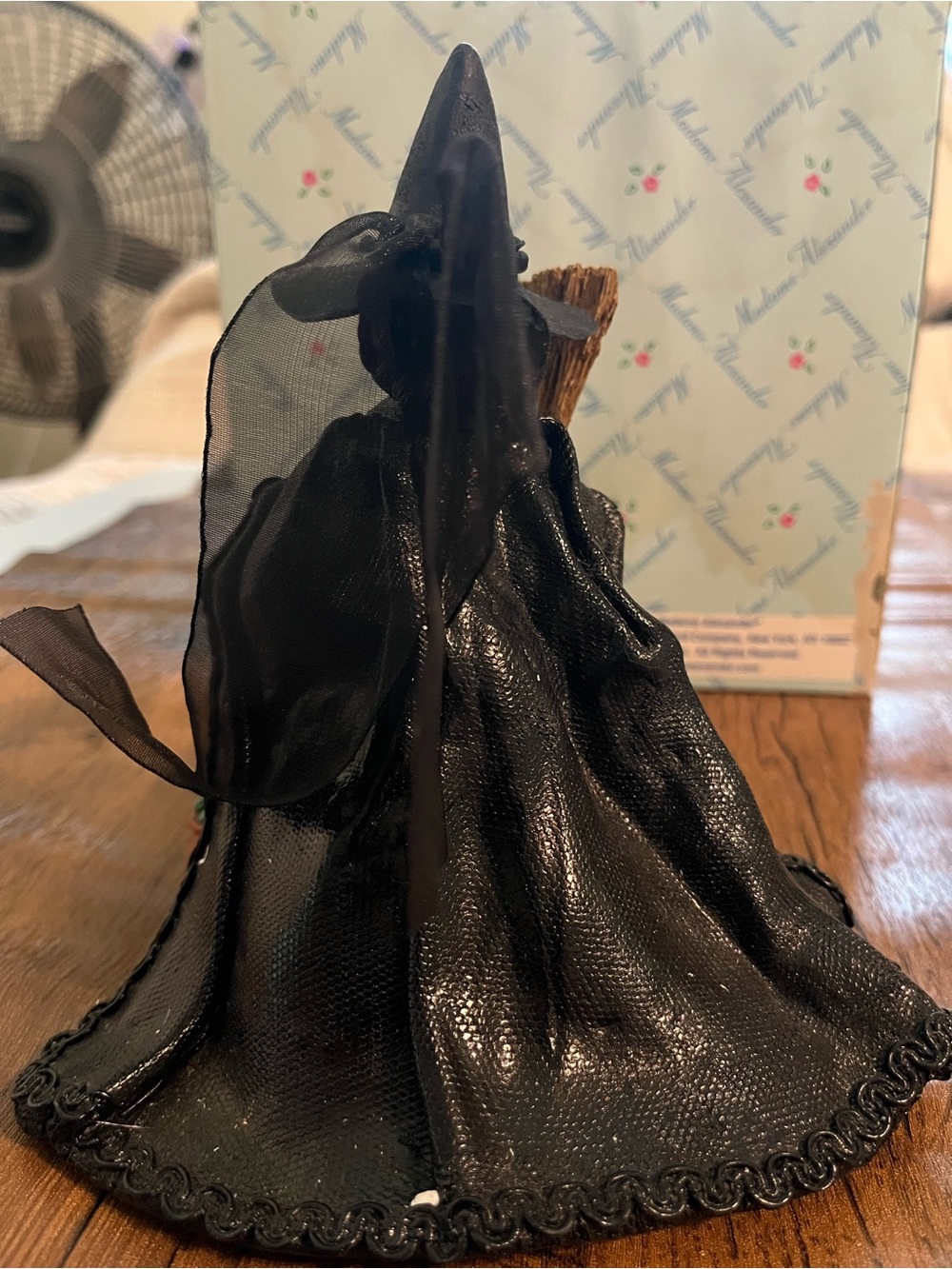 Madame Alexander wicked witch of the West number 614 collectible - Picture 3 of 11